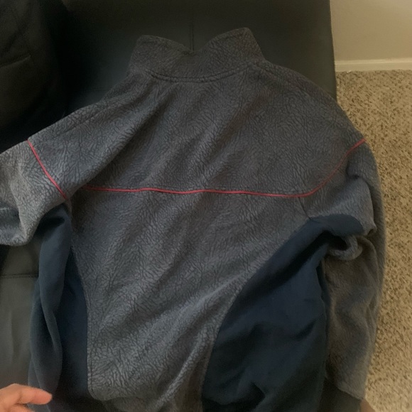 Jordan jacket with matching duffel bag - Picture 8 of 11